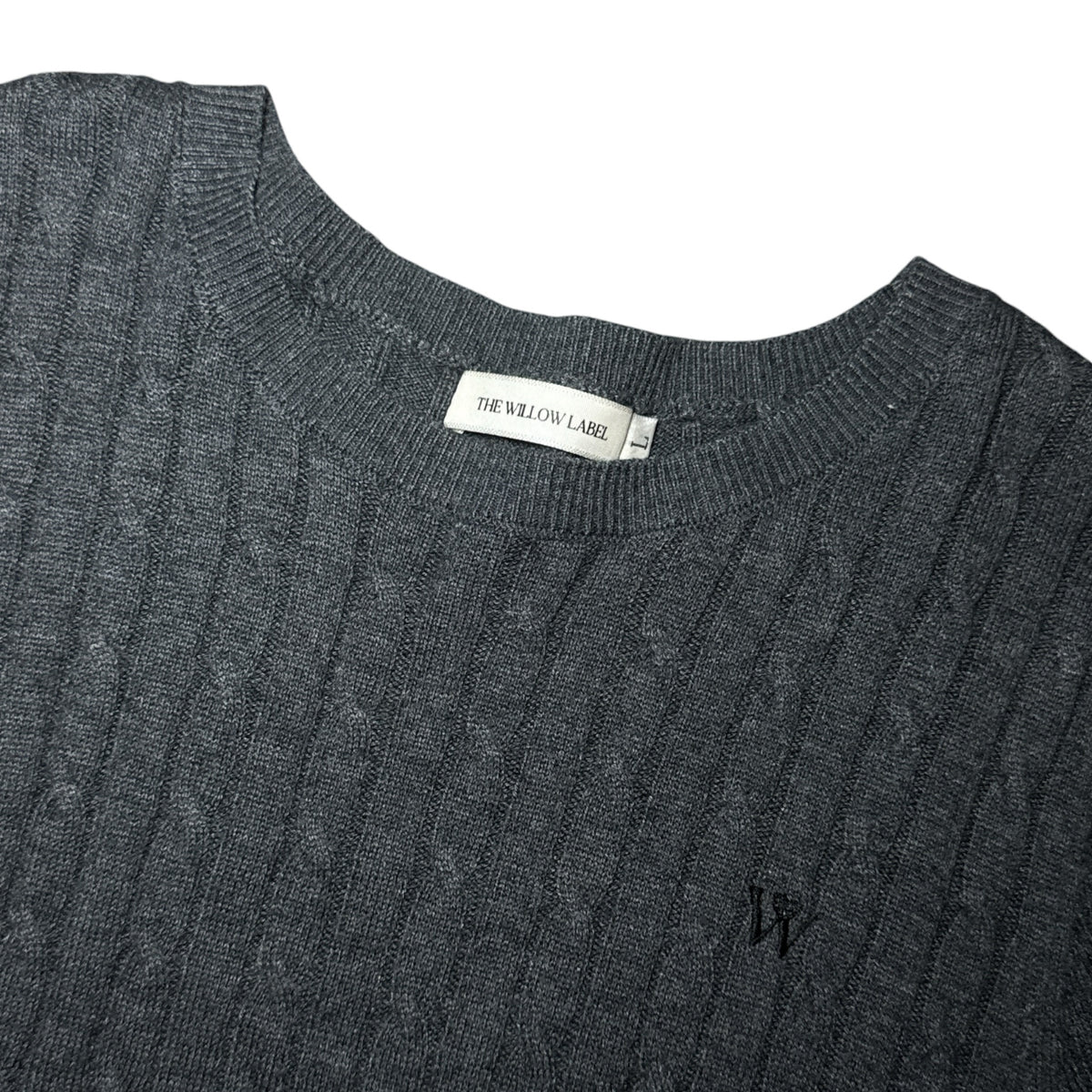 Gemstoresg THE WILLOW LABEL dark grey cable-knit short sleeve sweater with crew neckline and embroidered logo detail